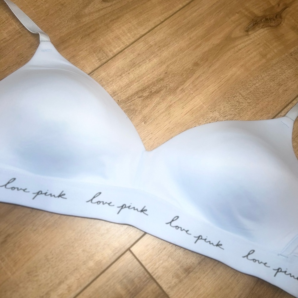 Victoria Secret Wireless Lined